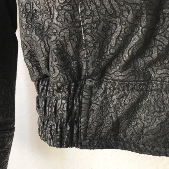 Wilsons Leather - VINTAGE Black Cheetah Print Bomber Jacket - Picture 4 of 14